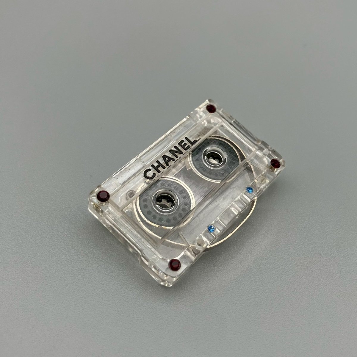 CHANEL (シャネル) ヴィンテージ カセットテープ ロゴ ブローチ