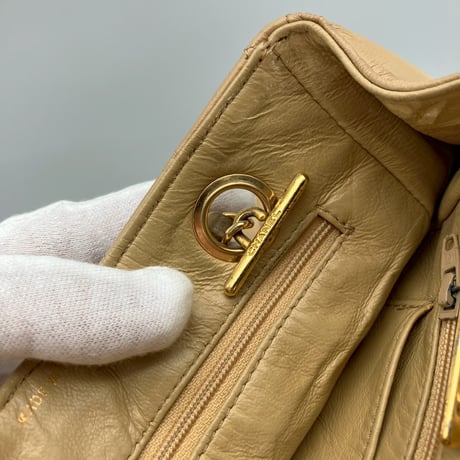 CHANEL (シャネル) ヴィンテージ マトラッセ ココマーク プッシュロック ベージュ ミニショルダーバッグ
