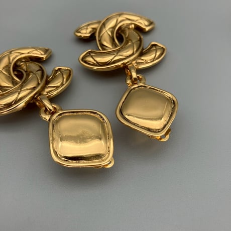 CHANEL (シャネル) ヴィンテージ マトラッセ ココマーク デカココ スイング イヤリング
