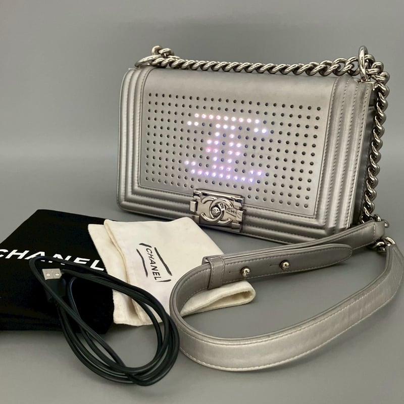CHANEL (シャネル) 2017 プレタポルテコレクション LED