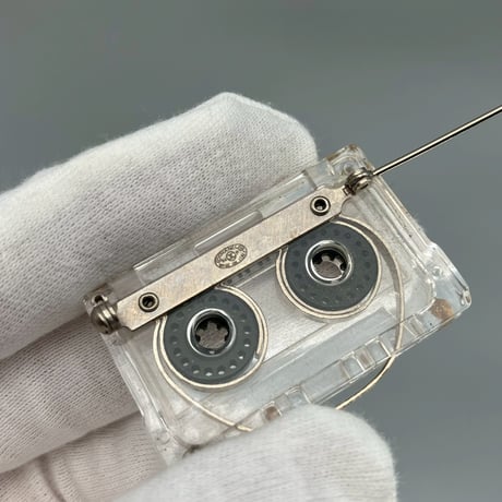 CHANEL (シャネル) ヴィンテージ カセットテープ ロゴ ブローチ
