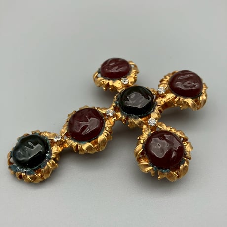 CHANEL (シャネル) ヴィンテージ カラーストーン グリポア ラインストーン クロス 十字架 ブローチ
