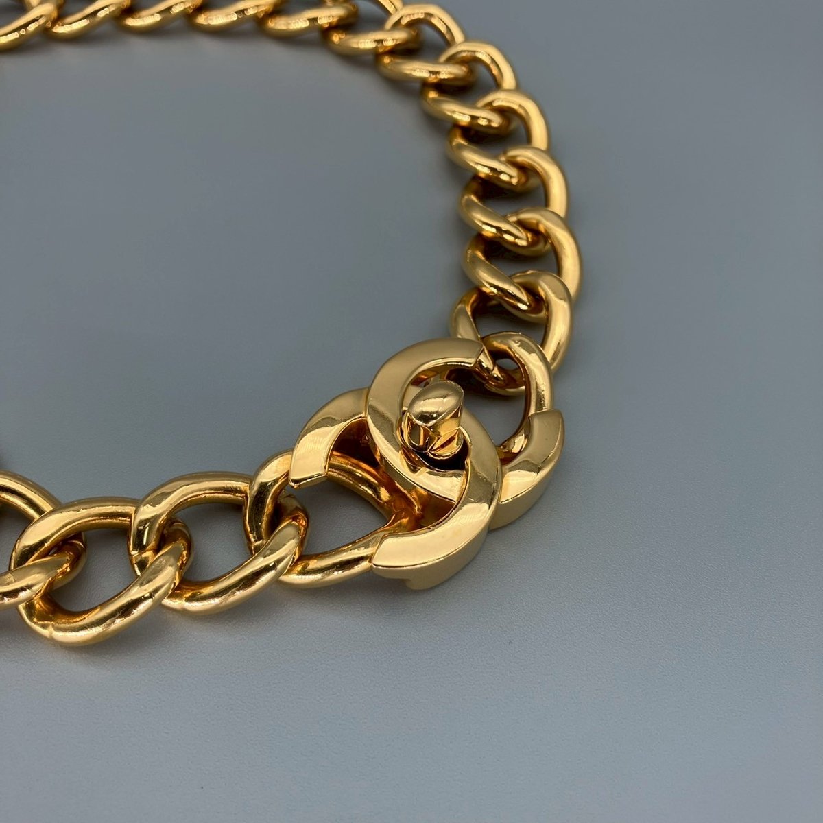 CHANEL (シャネル) ヴィンテージ ターンロック ココマーク ネックレス