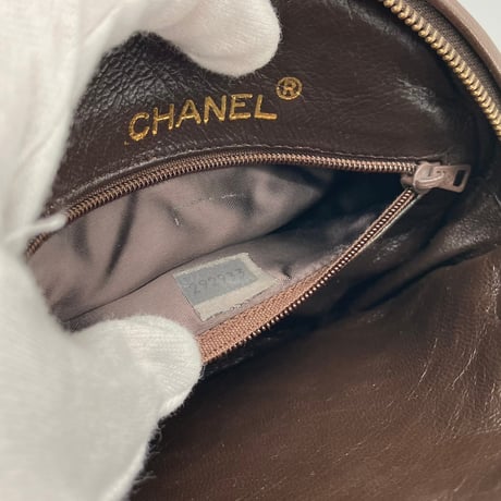 CHANEL (シャネル) ヴィンテージ ラムスキン ブラウン ラウンド ショルダーバッグ
