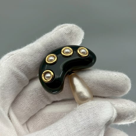 CHANEL (シャネル) ヴィンテージ キノコ マッシュルーム パール ブローチ