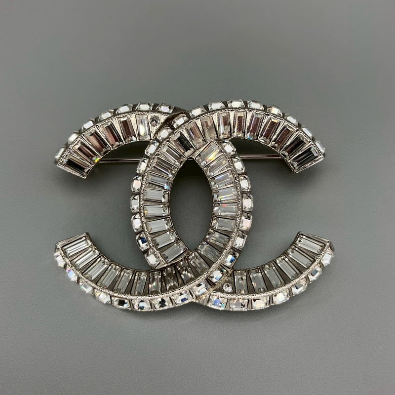 シャネル ラインストーン ブローチ / リング・ブレスも CHANEL (シャネル) ラインストーン ココマーク ブローチ