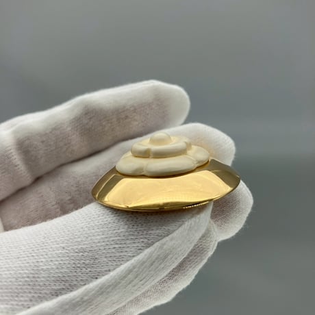CHANEL (シャネル) ヴィンテージ カメリア ラウンド イヤリング