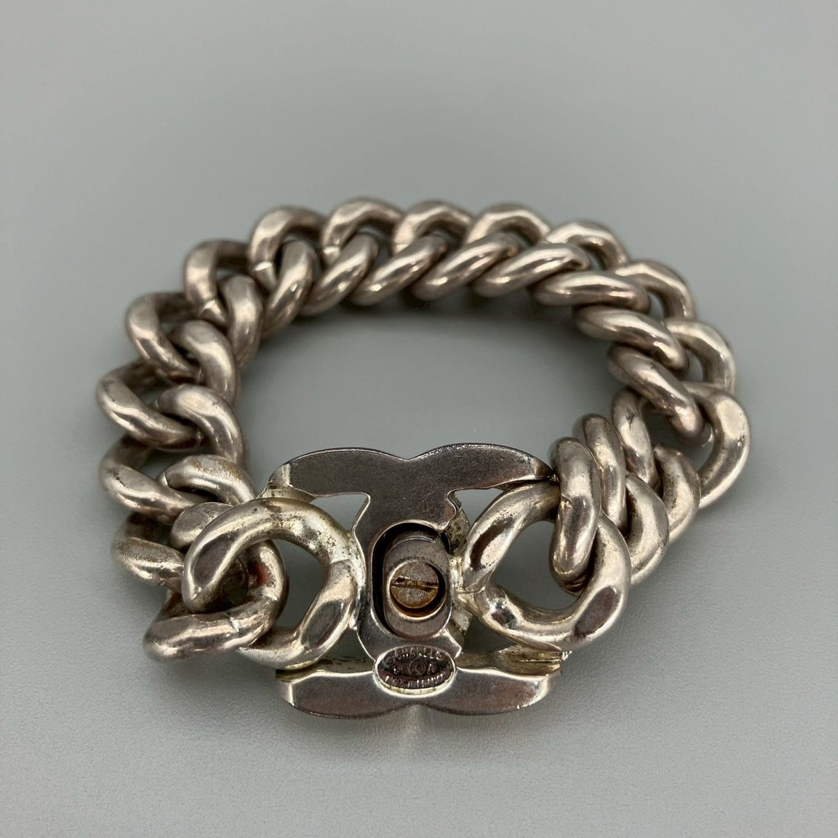 ♡CHANELシャネル ヴィンテージ ターンロック ブローチ