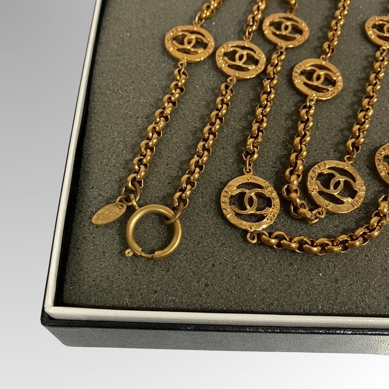 CHANEL/シャネル/ヴィンテージ/ココマーク/ロゴ/ラウンド CHANEL/シャネル/ヴィンテージ/ココマーク/ロゴ/ラウンド
