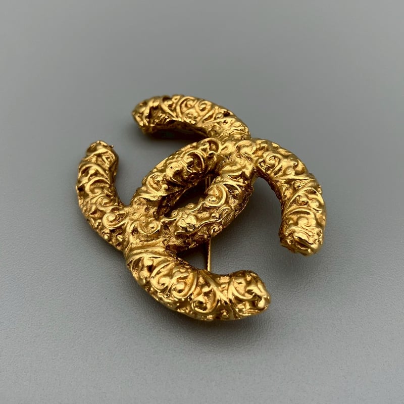 CHANEL (シャネル) ヴィンテージ ココマーク 溶岩 ブローチ | Cattleya