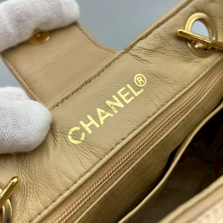 CHANEL (シャネル) ヴィンテージ マトラッセ ココマーク プッシュロック ベージュ ミニショルダーバッグ