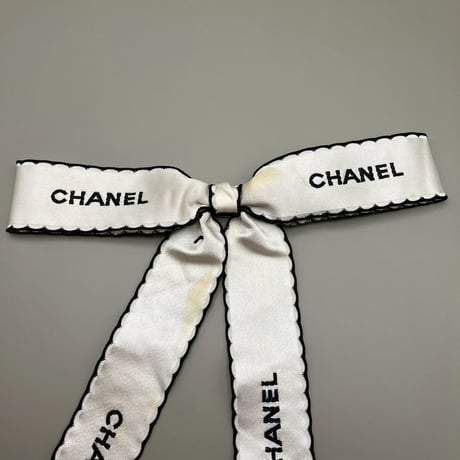 CHANEL (シャネル) ヴィンテージ リボン ロゴ ブローチ