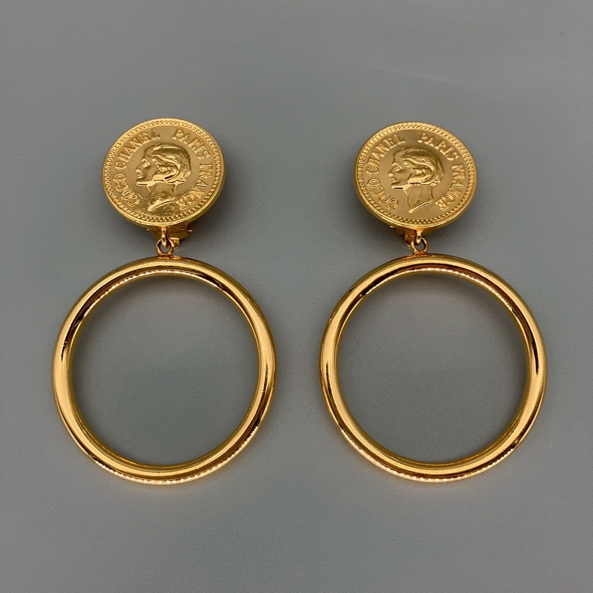 ヴィンテージ　シャネル　マドモアゼル イヤリング　リメイクブローチピン ヴィンテージ シャネル マドモアゼル イヤリング リメイクブローチピン