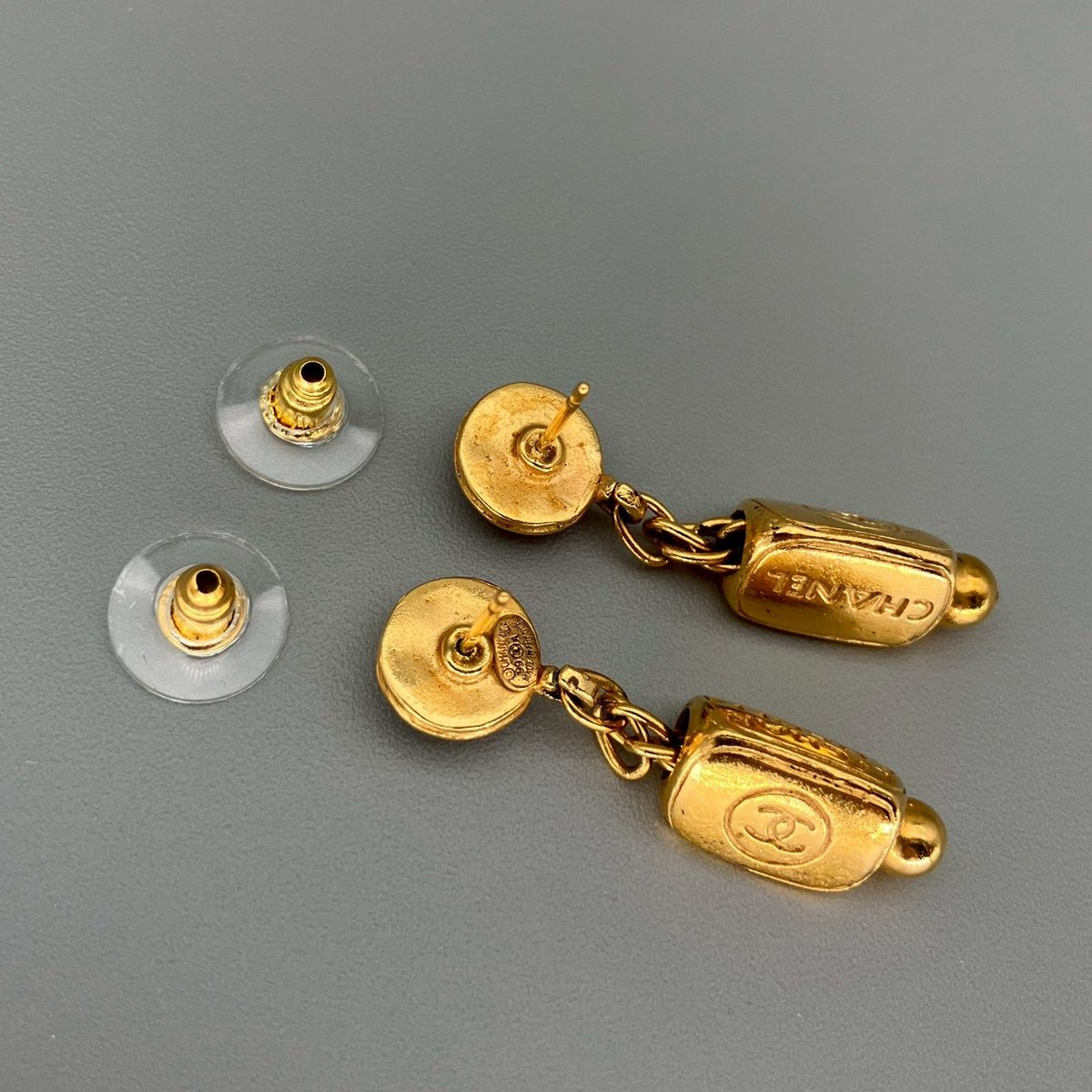 CHANEL (シャネル) ヴィンテージ カラーストーン グリポア ココマーク