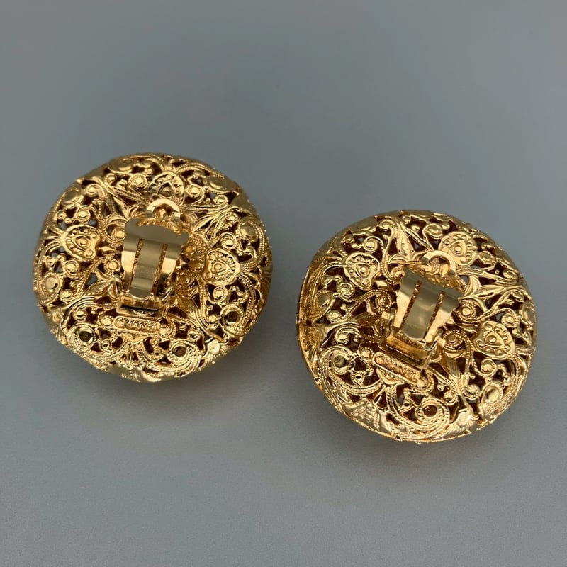 イヤリング・CHANEL・ヴィンテージ CHANEL (シャネル) ヴィンテージ クローバー レザー スイング