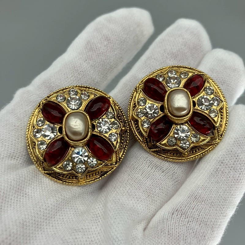 CHANEL グリポア　ボタン　2個　ヴィンテージ CHANEL シャネル ヴィンテージ ボタン 2個 値下げ不可｜Yahoo