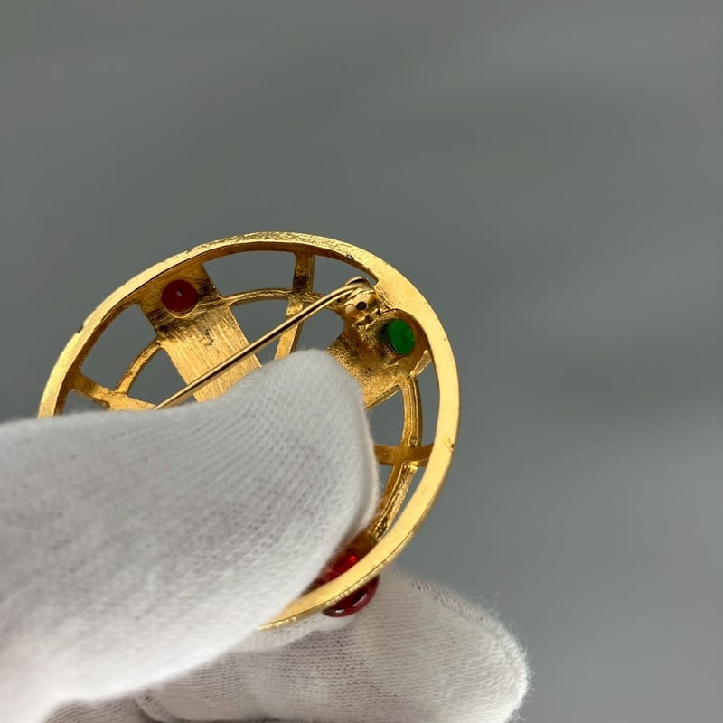 C2776 美品!! シャネル グリポアカラーストーン ブローチ Yahoo!オークション -「グリポア」の落札相場・落札価格