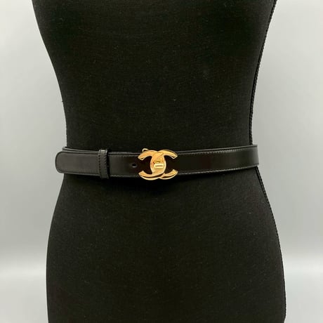 CHANEL (シャネル) ヴィンテージ ターンロック ココマーク ラムスキン ベルト