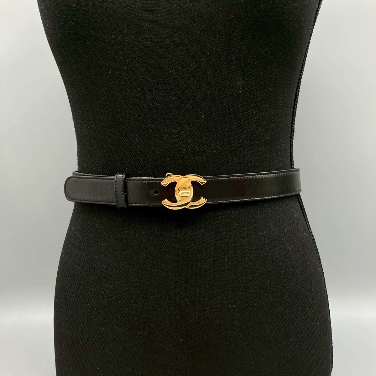 CCターンロックのバックルがオシャレ♪【CHANEL】25C ベルト CHANEL (シャネル) ヴィンテージ ターンロック ココマーク