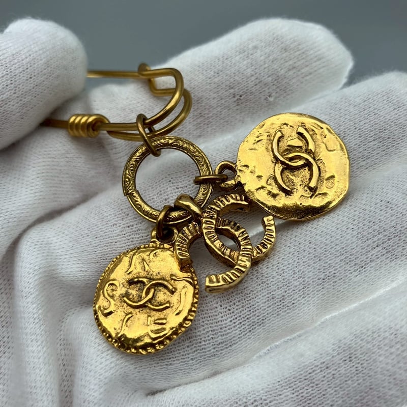 CHANEL シャネル　ココマーク　アローピンブローチ　ゴールド　ヴィンテージ 楽天市場】【ジュエリー】CHANEL シャネル ココマーク アロー ロゴ