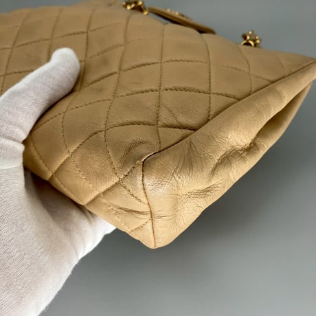 CHANEL (シャネル) ヴィンテージ マトラッセ ココマーク プッシュロック ベージュ ミニショルダーバッグ