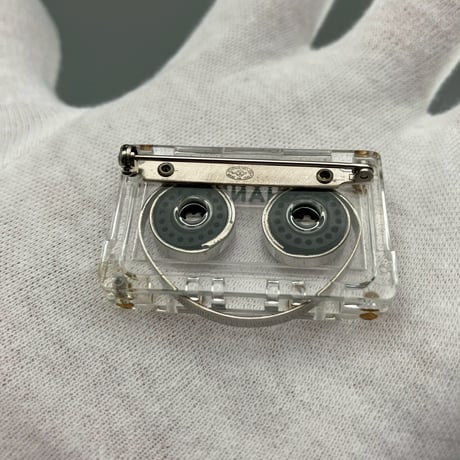 CHANEL (シャネル) ヴィンテージ カセットテープ ロゴ ブローチ