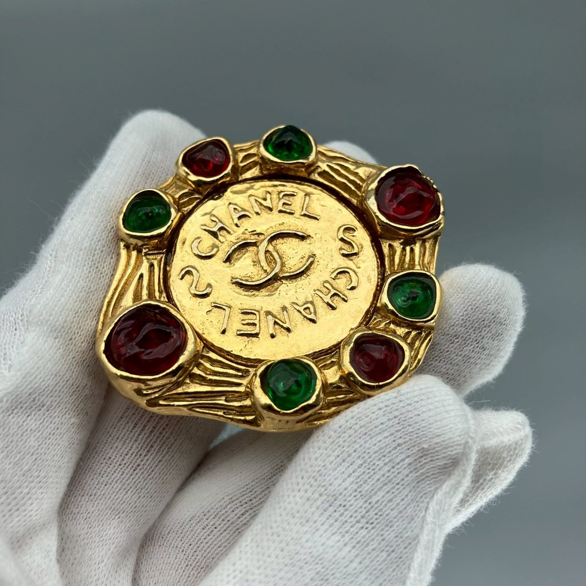 CHANEL (シャネル) ヴィンテージ カラーストーン グリポア ココマーク