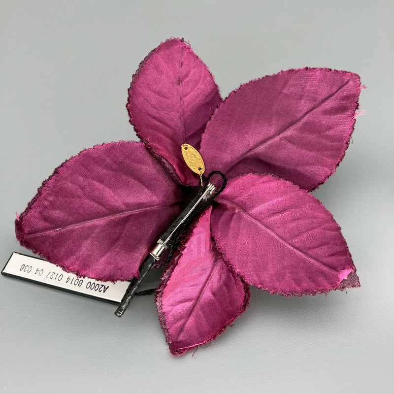 CHANEL ヴィンテージコサージュ 【公式通販】