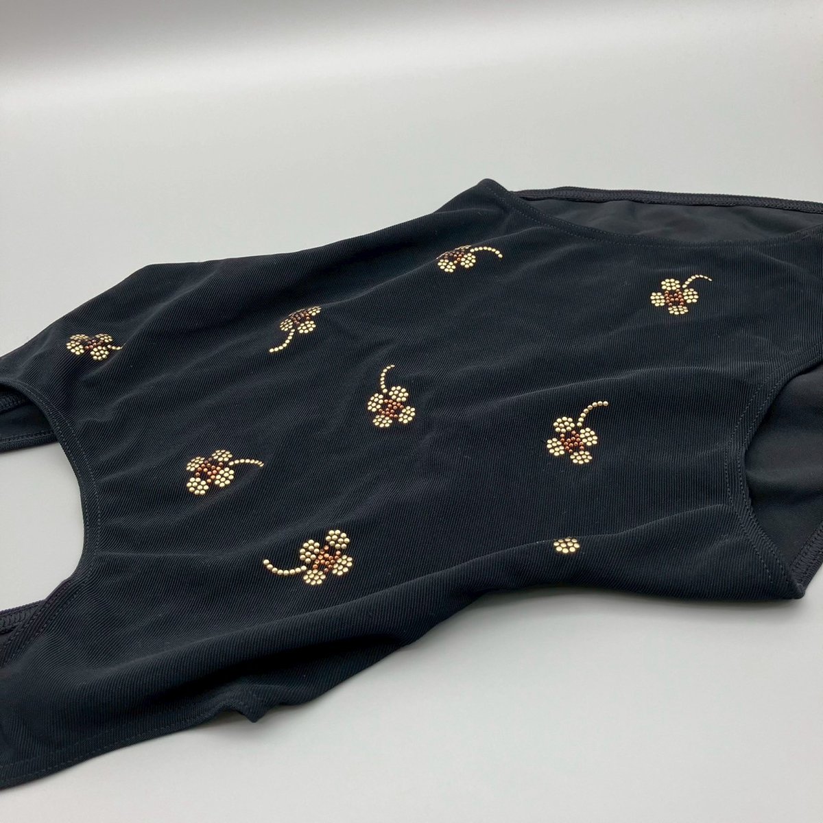 シャネル 水着❤️カメリア 総柄❤️ヴィンテージ❤️新品同様 CHANEL (シャネル) ヴィンテージ カメリア ココマーク 水着 スイム