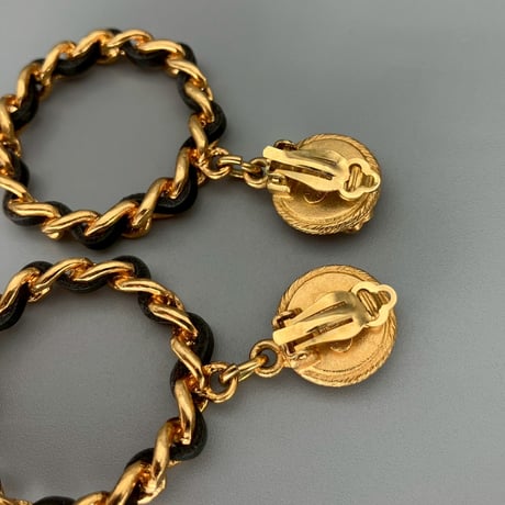 CHANEL (シャネル) ヴィンテージ クローバー 四葉 レザー スイング イヤリング