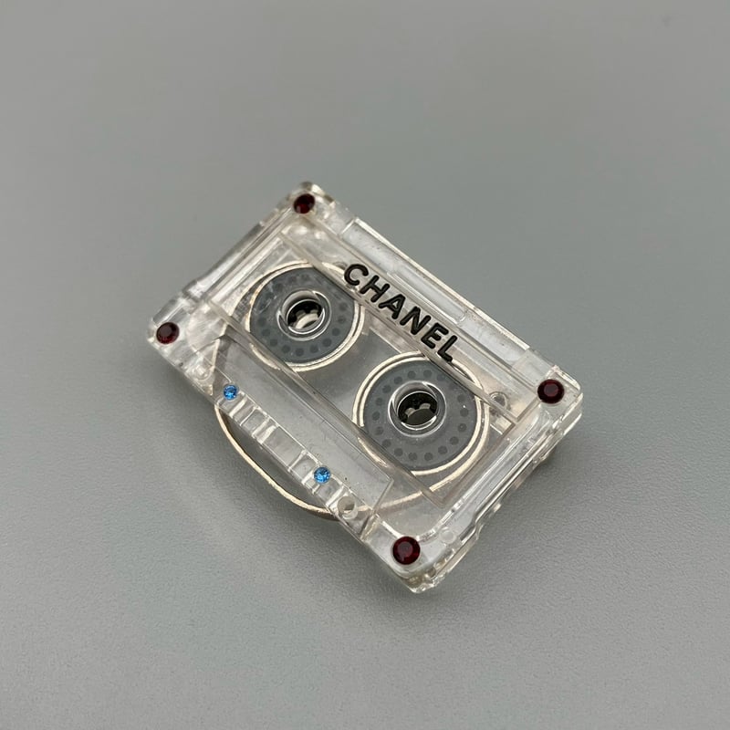 CHANEL (シャネル) ヴィンテージ カセットテープ ロゴ ブローチ