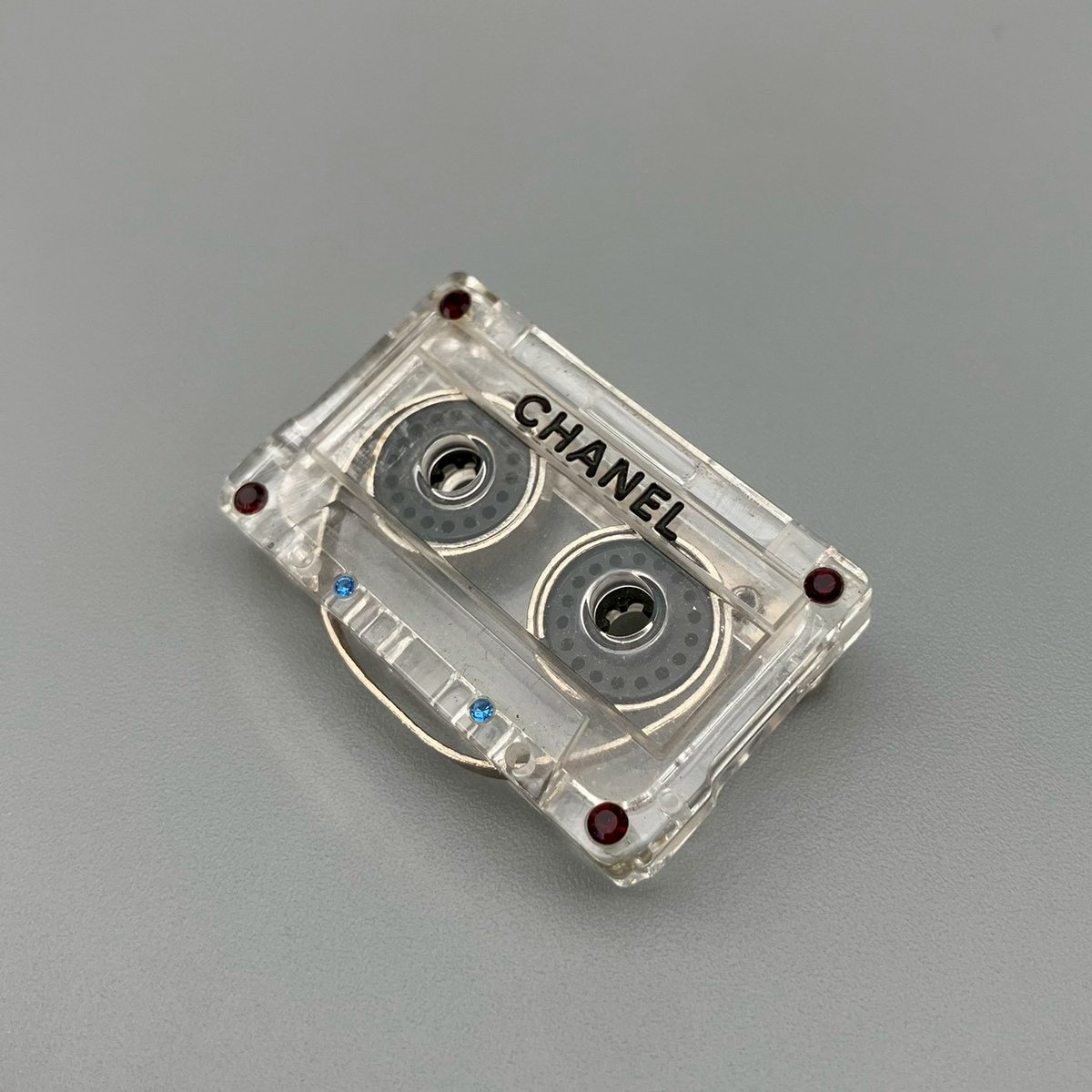 CHANEL (シャネル) ヴィンテージ カセットテープ ロゴ ブローチ