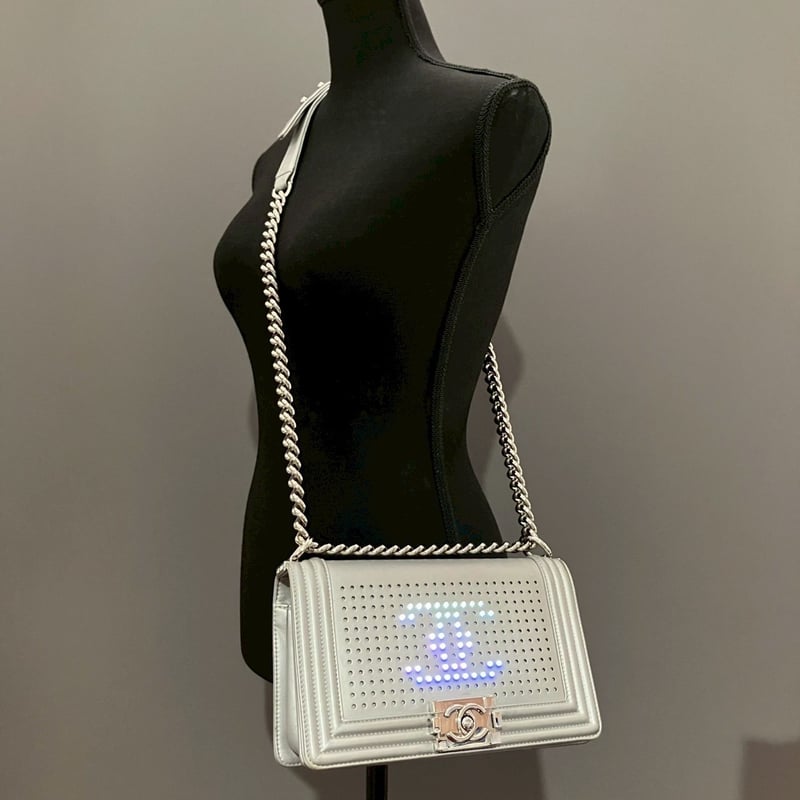 CHANEL (シャネル) 2017 プレタポルテコレクション LED
