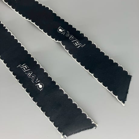 CHANEL (シャネル) ヴィンテージ リボン ロゴ ブローチ