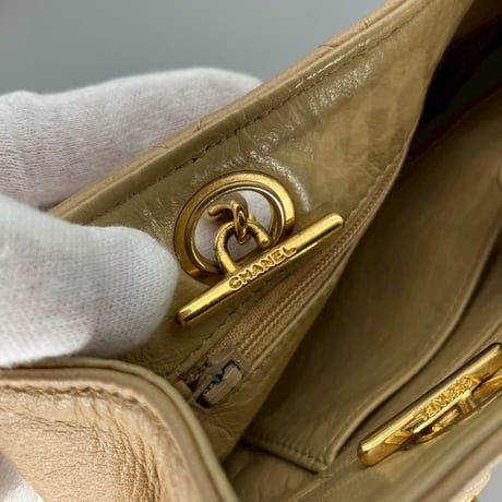 CHANEL (シャネル) ヴィンテージ マトラッセ ココマーク プッシュロック ベージュ ミニショルダーバッグ