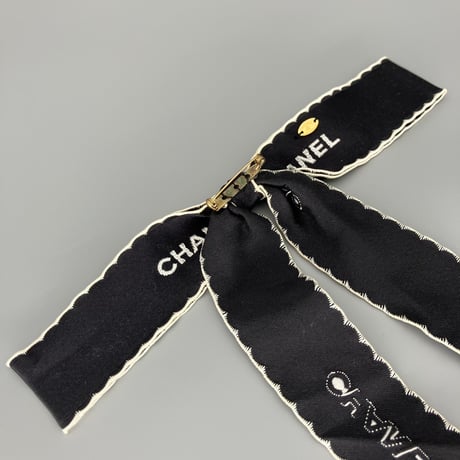 CHANEL (シャネル) ヴィンテージ リボン ロゴ ブローチ