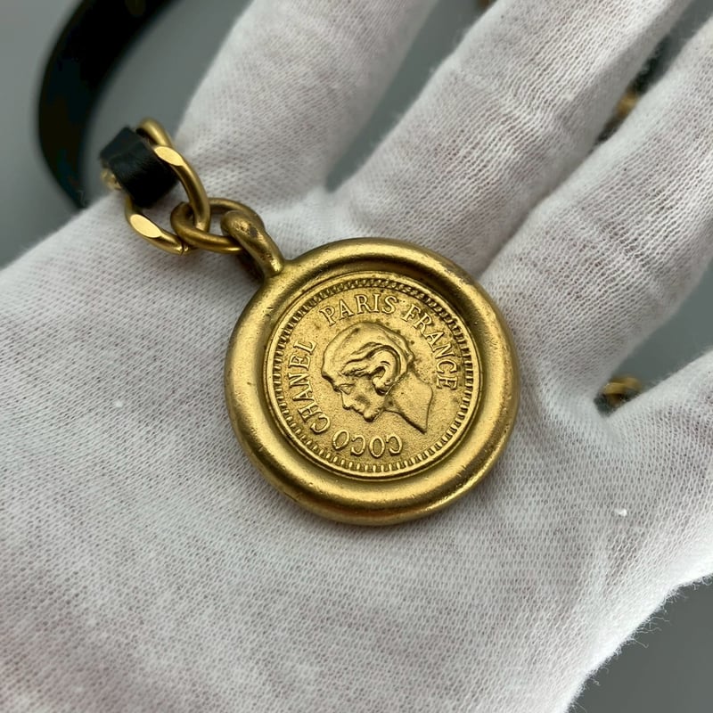 CHANEL (シャネル) ヴィンテージ マトラッセ ココマーク ターンロック