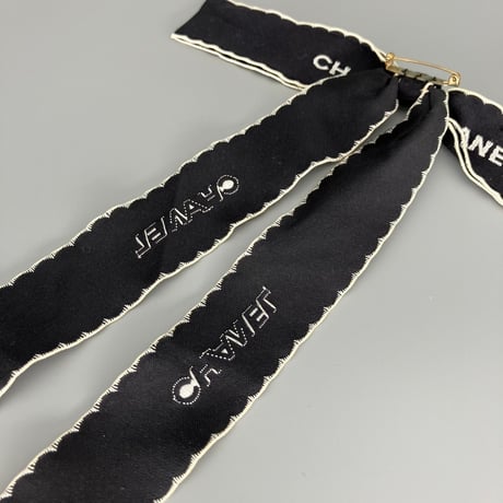 CHANEL (シャネル) ヴィンテージ リボン ロゴ ブローチ