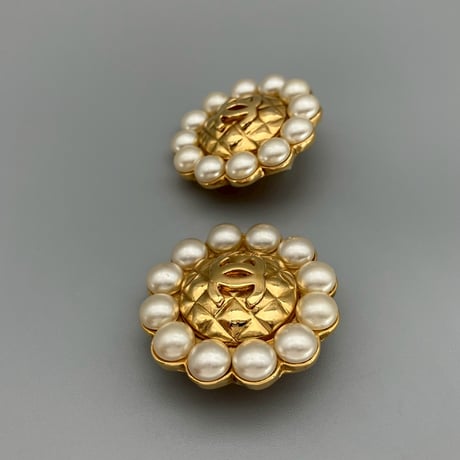 CHANEL (シャネル) ヴィンテージ マトラッセ ココマーク パール イヤリング
