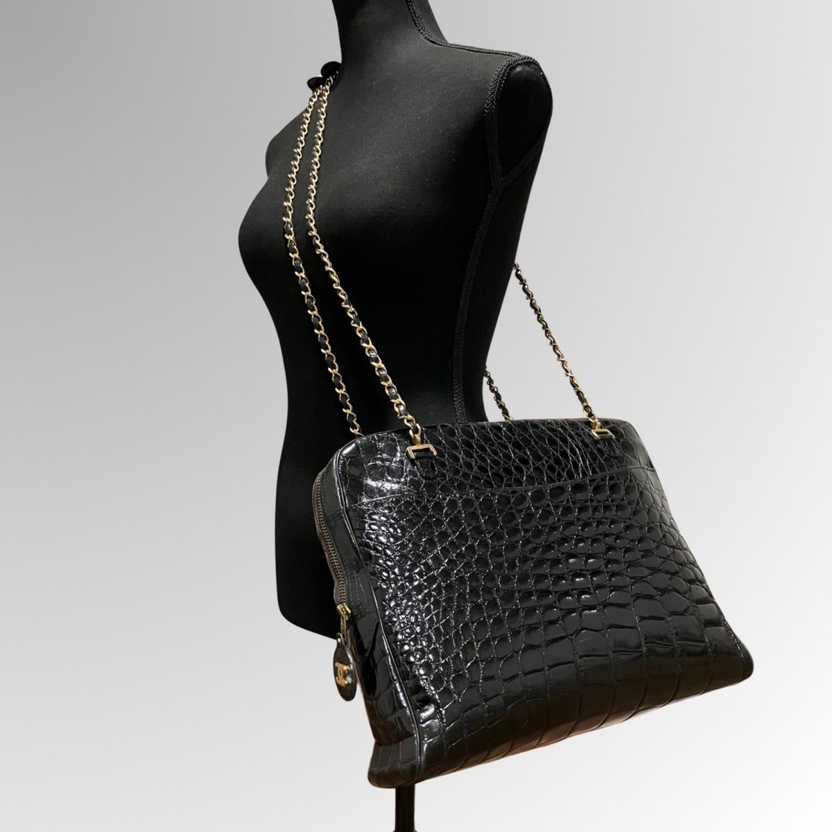 CHANEL(シャネル) ヴィンテージクロコダイルベルト CHANEL (シャネル) ヴィンテージ ターンロック ココマーク