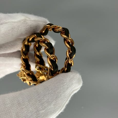 CHANEL (シャネル) ヴィンテージ クローバー 四葉 レザー スイング イヤリング