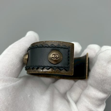 CHANEL (シャネル) ヴィンテージ ココマーク レザー バングル