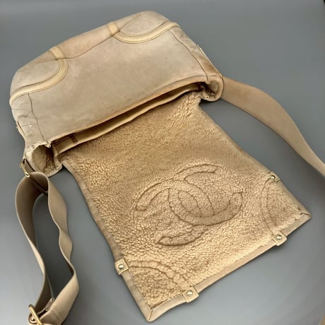CHANEL (シャネル) ヴィンテージ デカココ ココマーク ムートン ショルダーバッグ