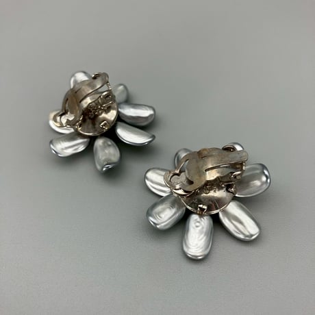 CHANEL (シャネル) ヴィンテージ フラワー ビーズ イヤリング