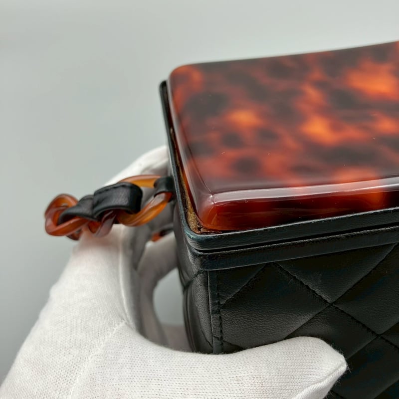 CHANEL (シャネル) ヴィンテージ べっ甲 ココマーク ラムスキン