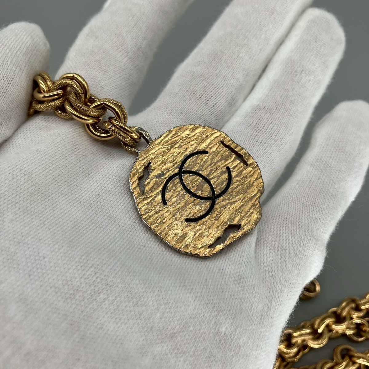 9EM107 CHANEL シャネル クリア チェーンベルト ヴィンテージ CHANEL (シャネル) ヴィンテージ 4連チェーン ココマーク チェーン