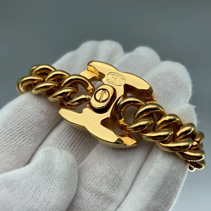 シャネル　ターンロック　ビッグ　ココマーク　ヴィンデージ　ブレスレット CHANEL (シャネル) ヴィンテージ デカココ ココマーク ターン