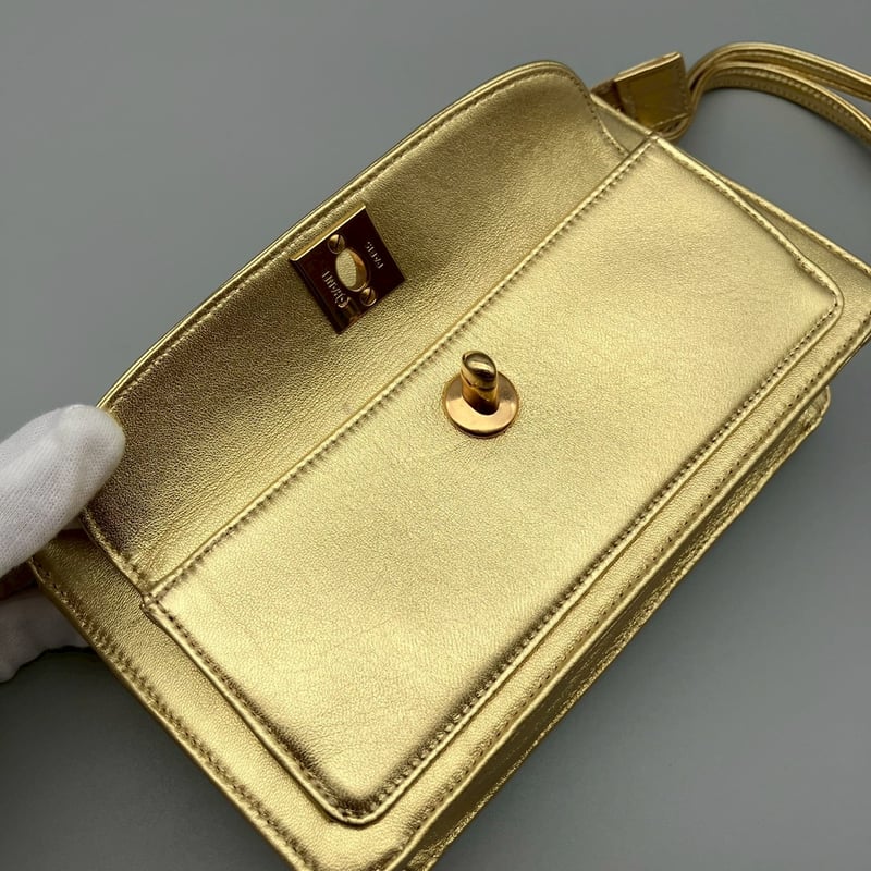 CHANEL シャネル ココマーク ターンロック ビコローレ クラッチ バッグ CHANEL (シャネル) ヴィンテージ ターンロック ココマーク レザー