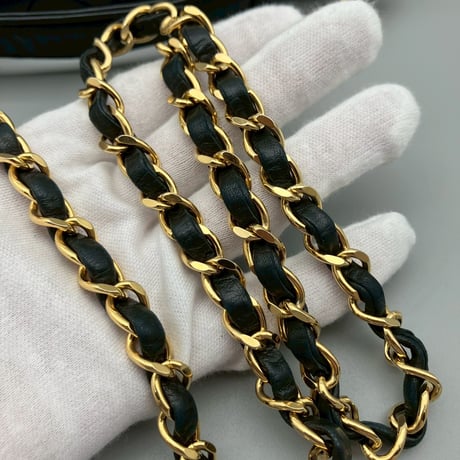 CHANEL (シャネル) ヴィンテージ ダブルターンロック ココマーク ラムスキン ハンドバッグ ショルダーバッグ