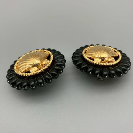 CHANEL (シャネル) ヴィンテージ 貝殻 シェル 大振り イヤリング